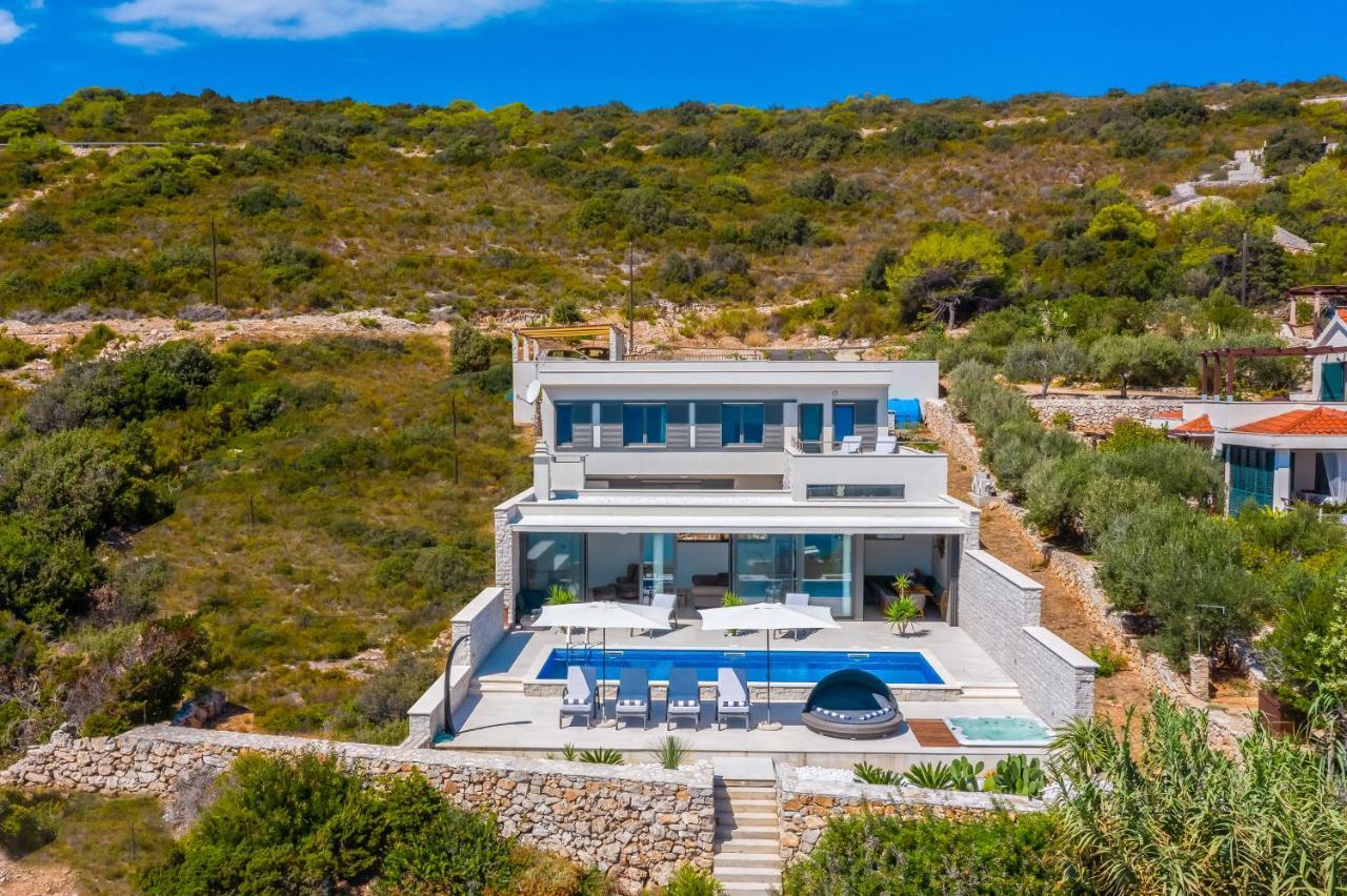 Villa Carisma Island Віс Екстер'єр фото