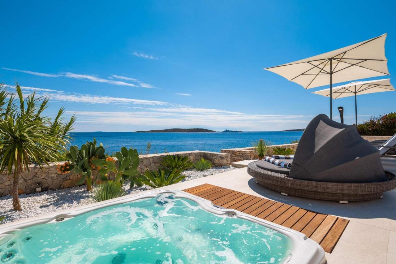 Villa Carisma Island Віс Екстер'єр фото