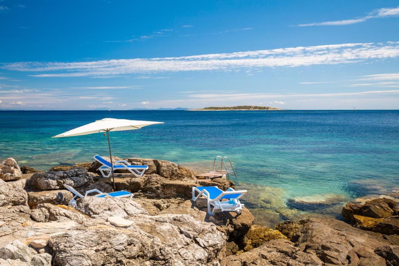 Villa Carisma Island Віс Екстер'єр фото
