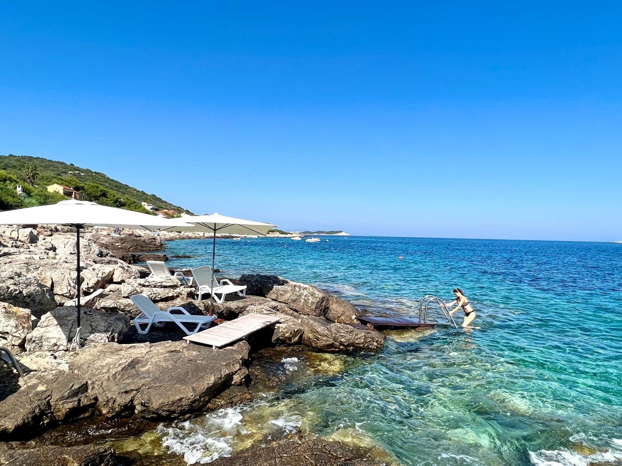 Villa Carisma Island Віс Екстер'єр фото