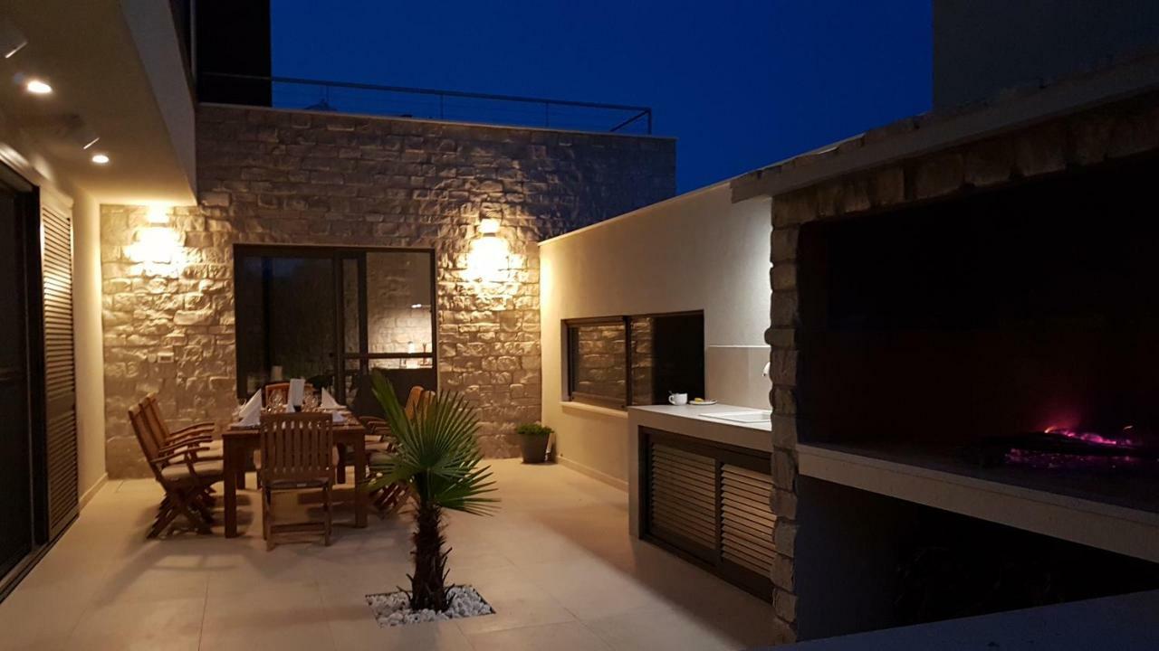 Villa Carisma Island Віс Екстер'єр фото