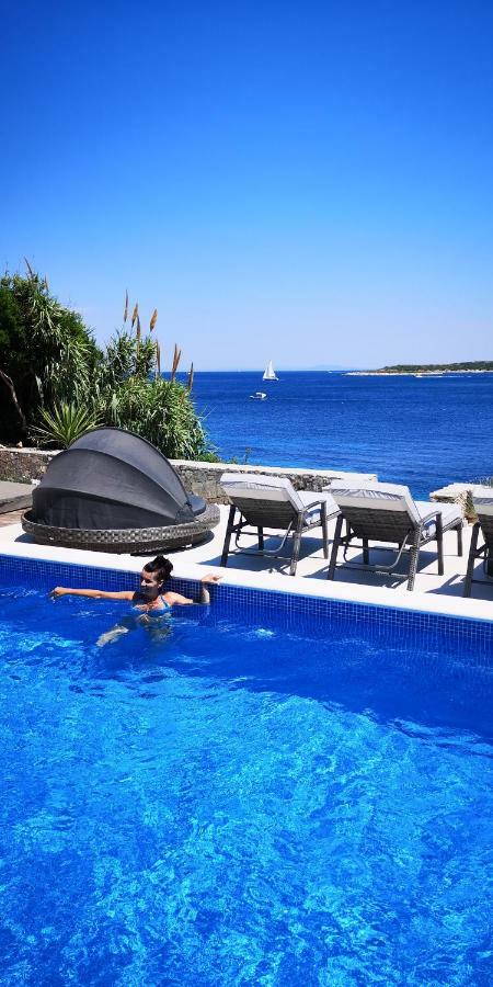 Villa Carisma Island Віс Екстер'єр фото